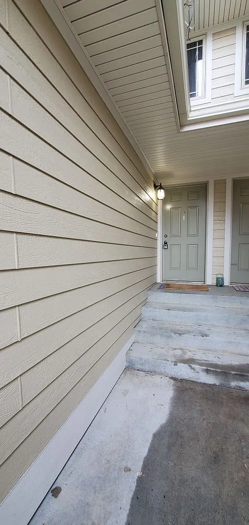 3 Bed 2.5 Bath Townhome For Rent! — Photo 3