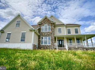 180 Tracey Rd, Hanover, PA 17331
