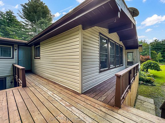 4th image of 87 Fitzsimmons Rd