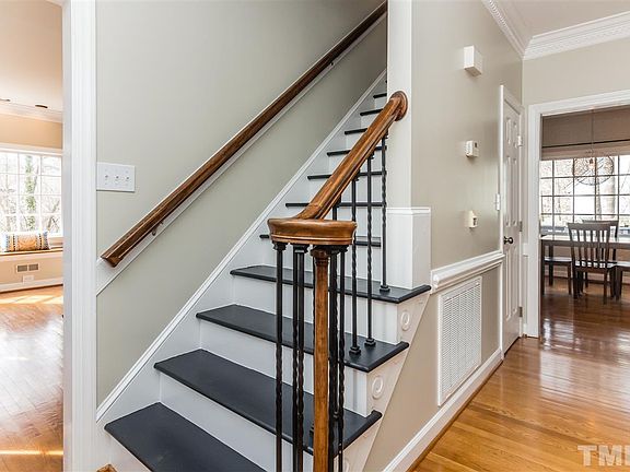 2nd image of 2226 Parkside Dr