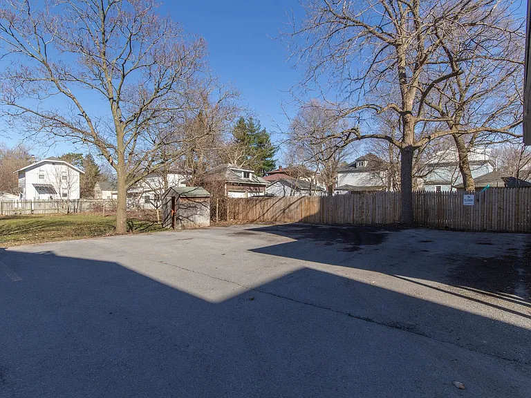 1025 State St — Photo 23