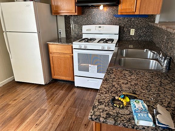 2nd image of 6027 N Lindbergh Blvd #8