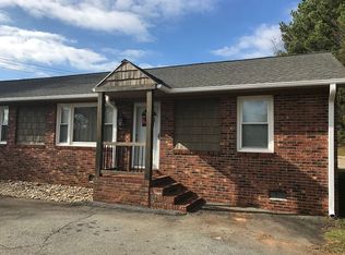 1502 Springfield Rd, Boiling Springs, SC 29316