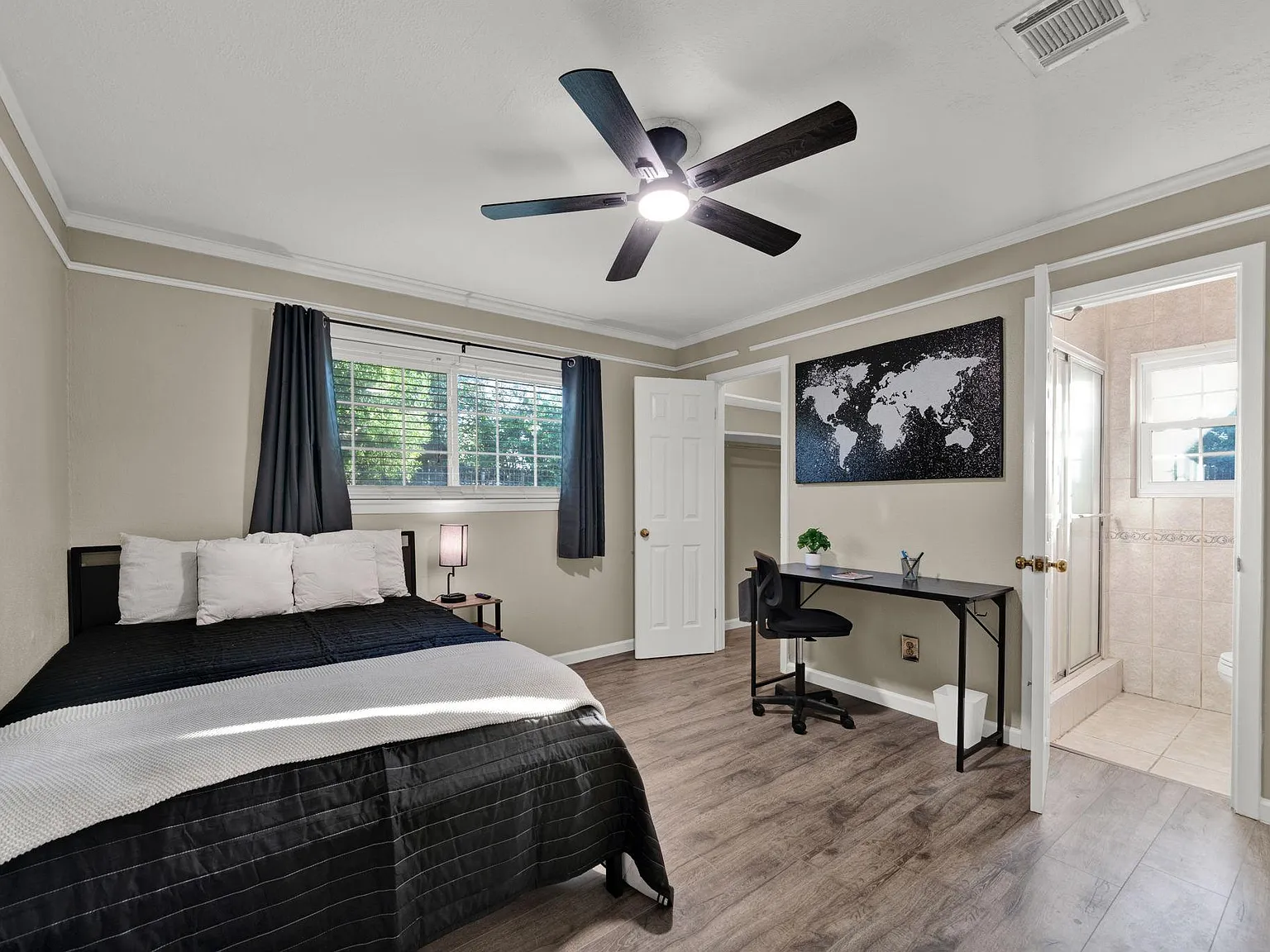 4 bed, 4.0 bath, 2508 sqft, $776 — Photo 2