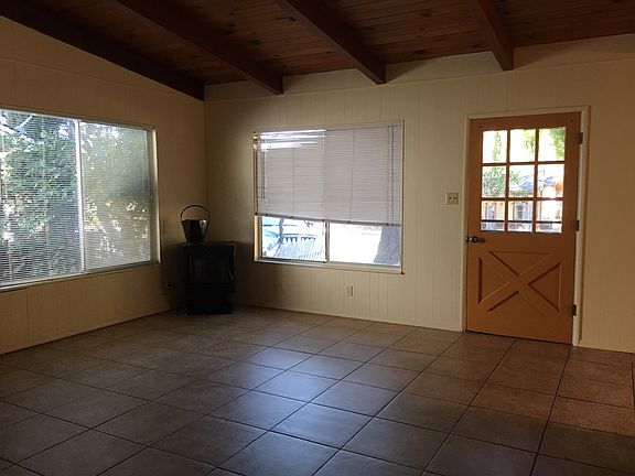 Living Room_1 (1)_07012022