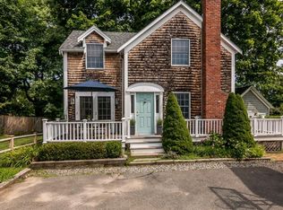 15 Pleasant St, Manchester, MA 01944