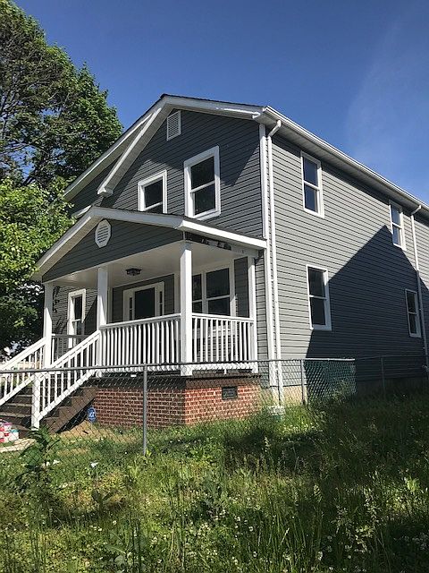 2nd image of 246 Riverview Ave