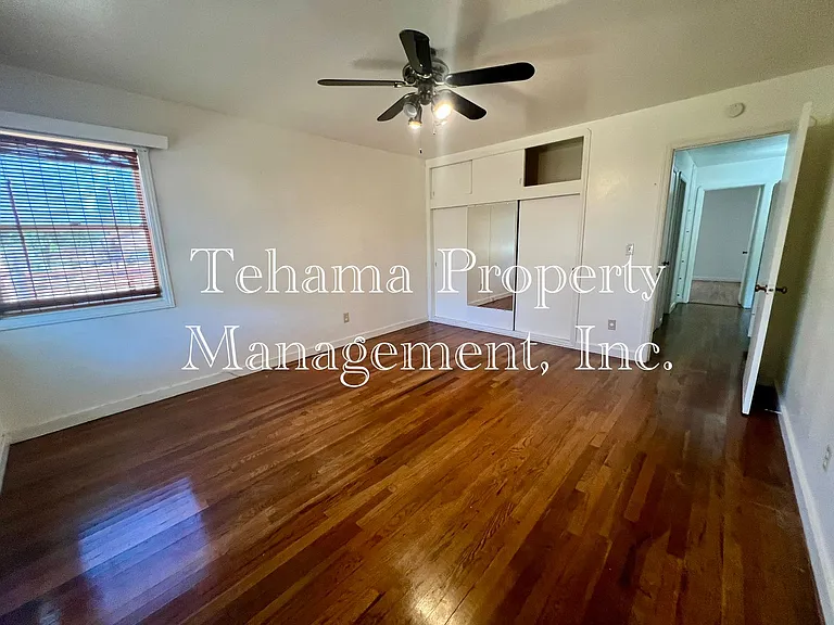 13650 Saint Marys Ave — Photo 8