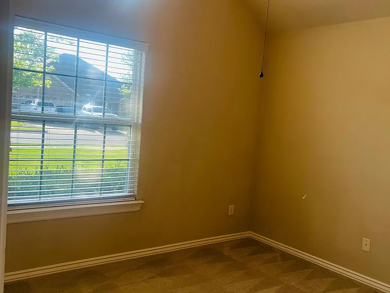 6005 S 39th Pl — Photo 13