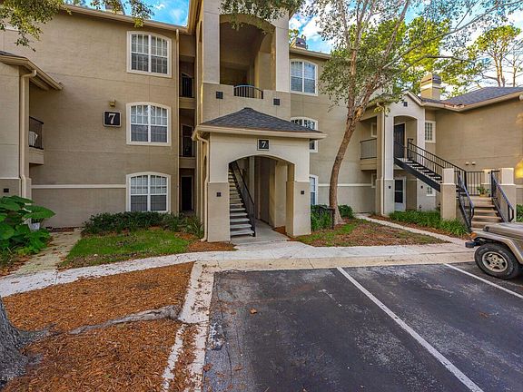 2nd image of 1701 The Greens Way APT 724