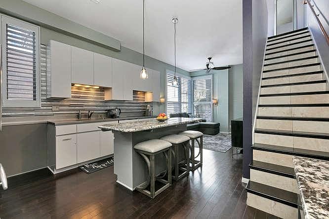 1st image of 983 Island Ave #9