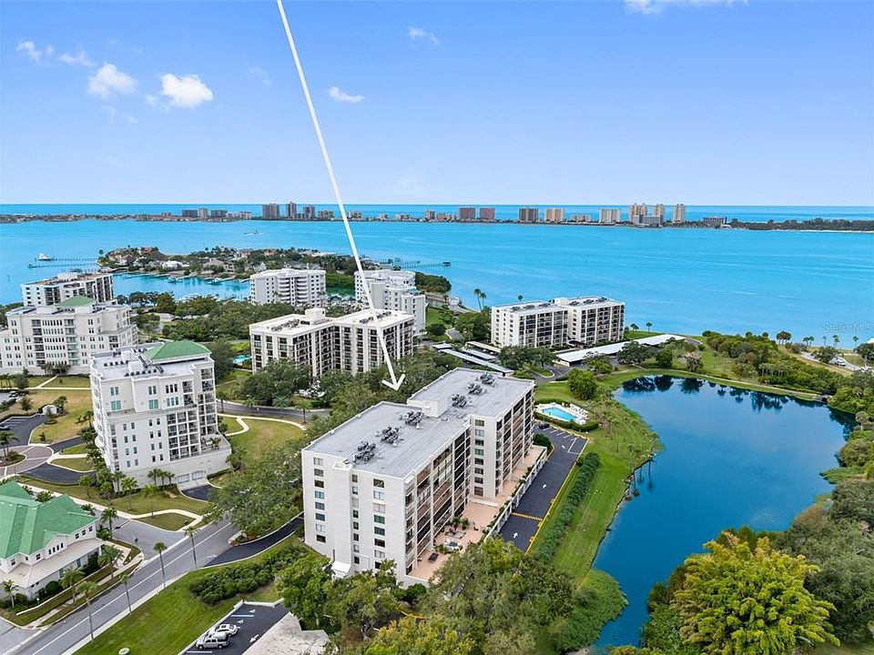 1st image of 220 BELLEVIEW BOULEVARD #412