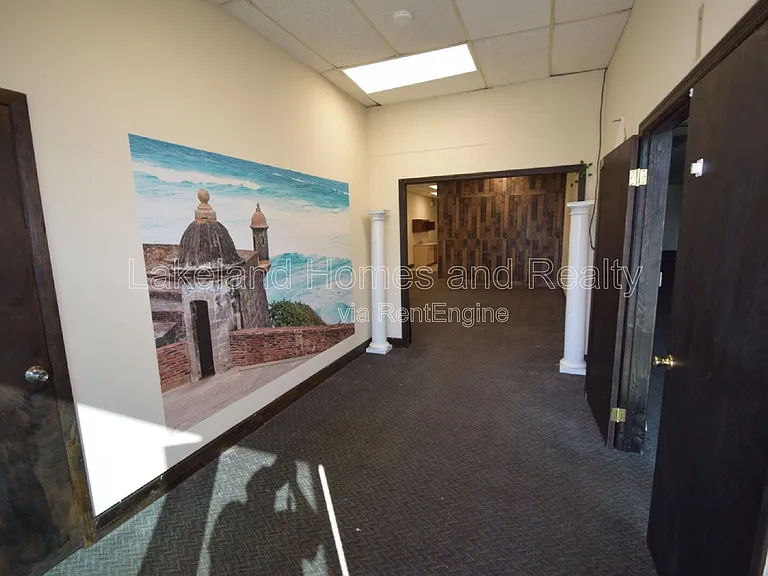 835 N Lake Parker Ave — Photo 3
