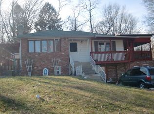 15 4th St, Dover, NJ 07801