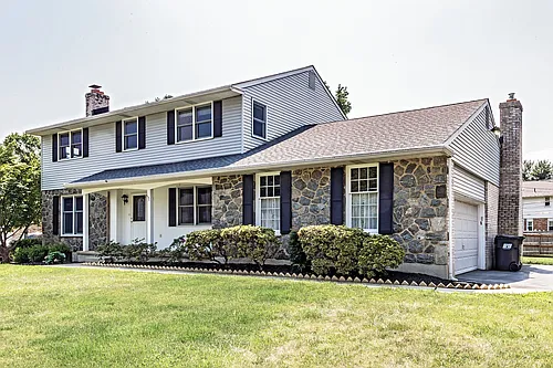2412 Manet Rd Photo 1