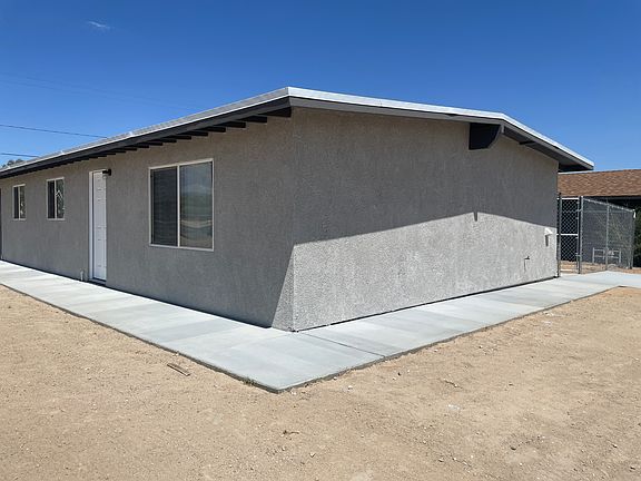2nd image of 71842 Manana Dr