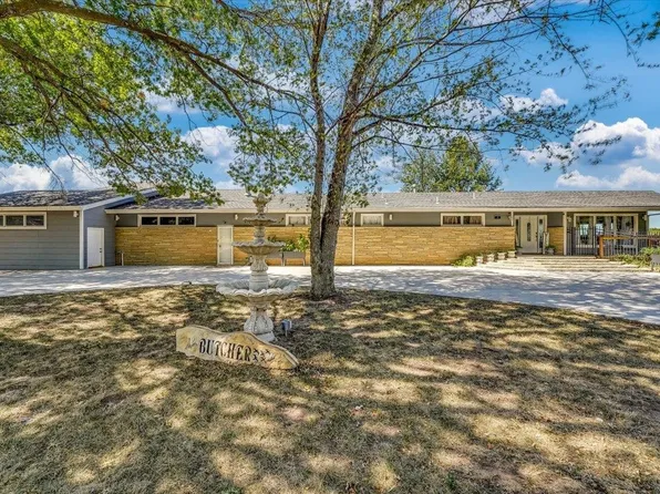 24 W South Lakeview Ct, Goddard, KS 67052