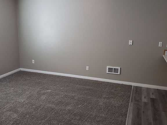 4th image of 885 Andrews Pl APT 3
