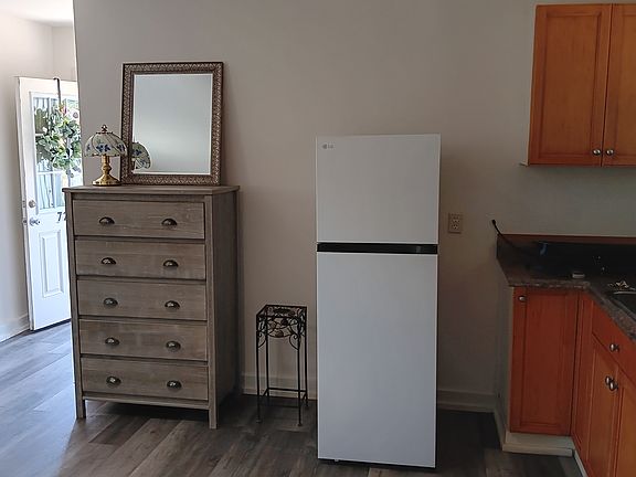Efficiency kitchen