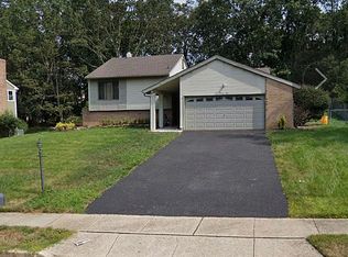 26 London Dr, Jackson, NJ