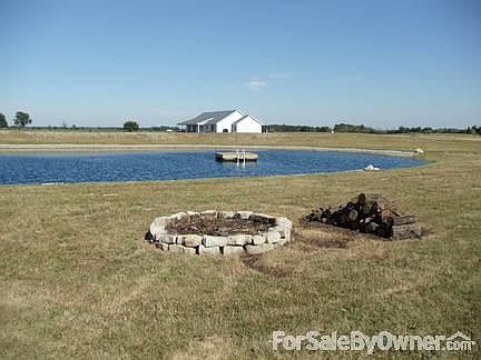 FIRE PIT
						:
						READY FOR THOSE NICE NIGHTS WITH A FIRE AND LIGHTED FOUNTAIN.