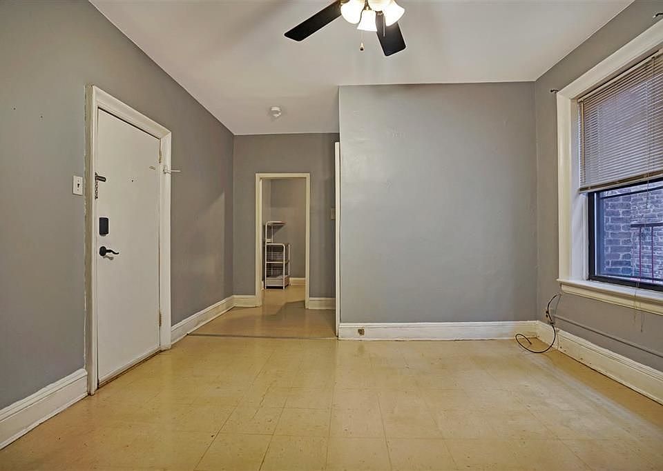 1st image of 194 Kensington Ave #302