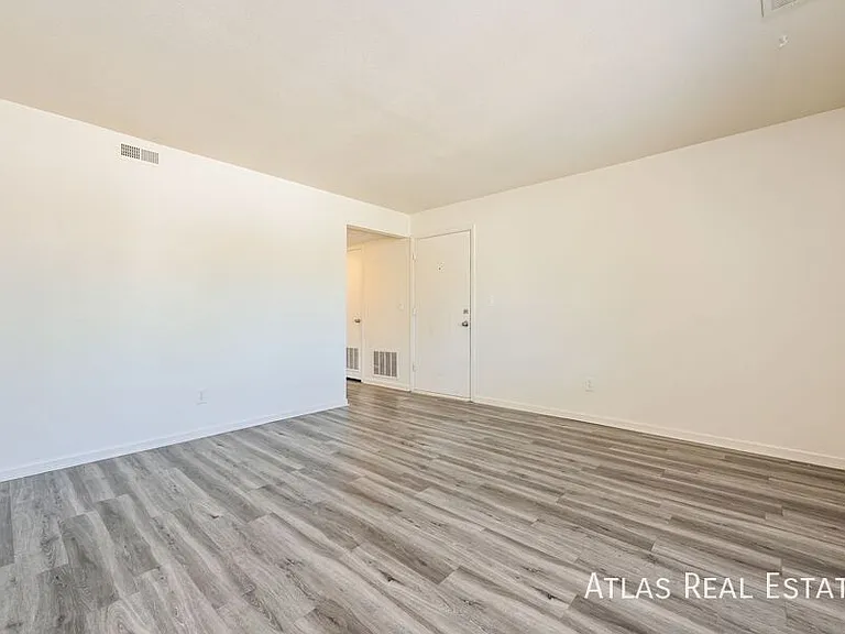 632 South St — Photo 5
