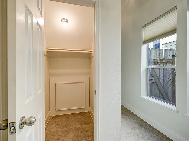 5322 Nett St #C — Photo 23