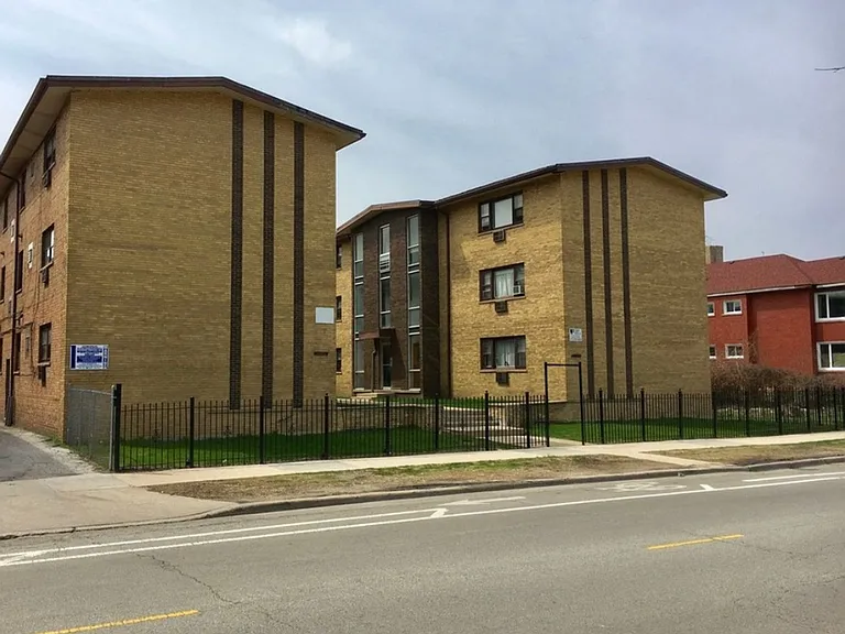 7818-7820 S Shore Dr — Photo 5