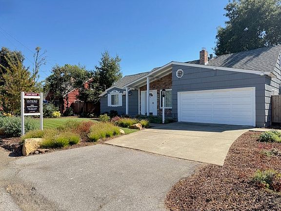 2nd image of 1502 Ben Roe Dr