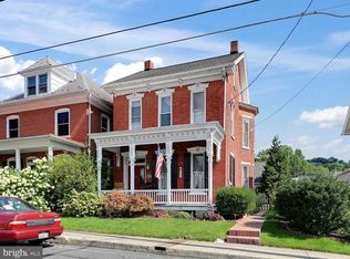 215 Washington Ave, Ephrata, PA 17522