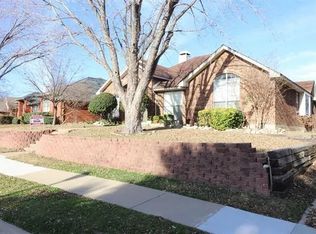 2117 Larkspur Dr, Carrollton, TX 75010