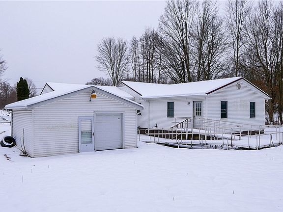 5th image of 8555 Davis St