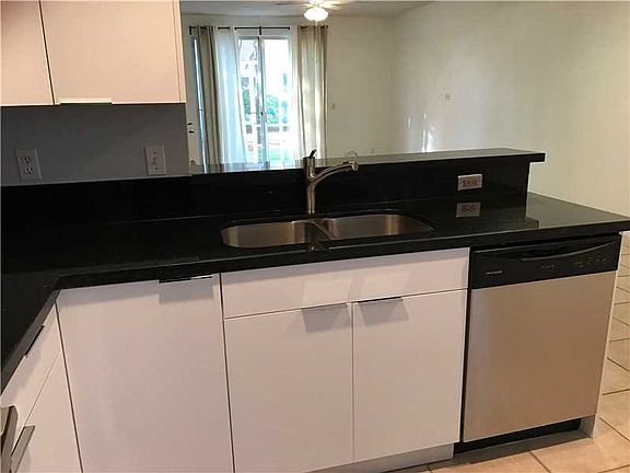 3rd image of 1525 Barcelona Way #2-30