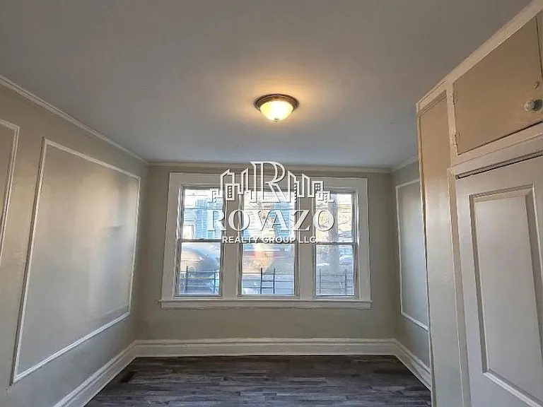 248 Nye Ave #5 — Photo 6