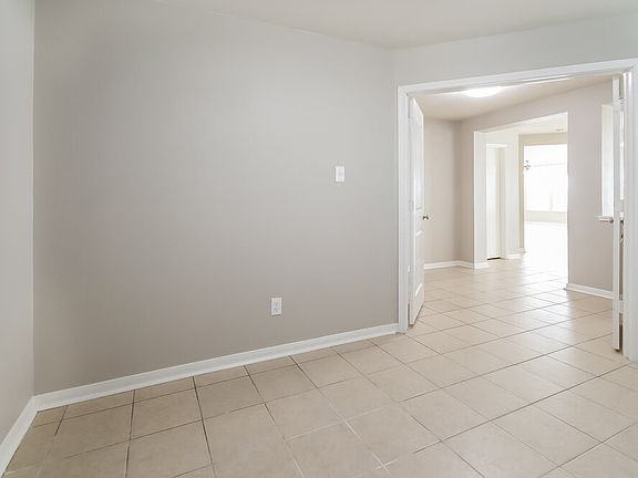 5th image of 3611 George Washington Ln