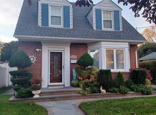 601 S 13th St, New Hyde Park, NY 11040