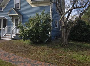 1161 Oakhill Ave APT B, Attleboro, MA 02703