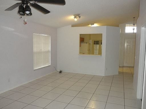 5th image of 2304 Justin Ave