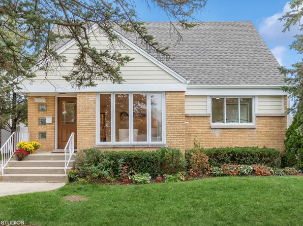 7434 W Jonquil Ter, Niles, IL 60714