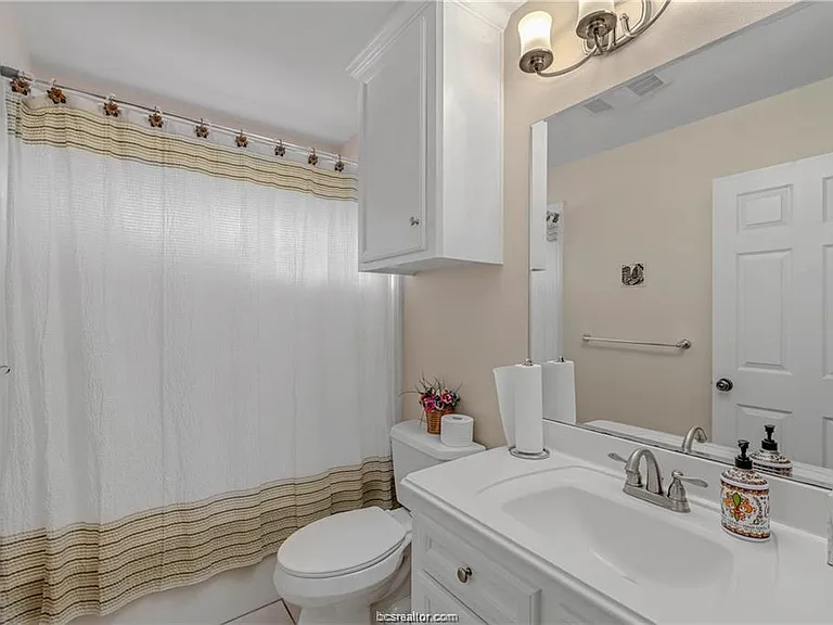 3755 Essen Loop — Photo 17