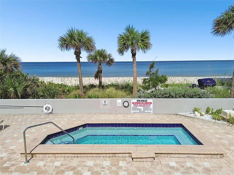 1600 Gulf Blvd #1016 — Photo 2