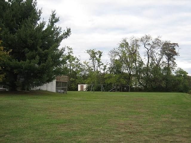 2nd image of 12 Country Ln