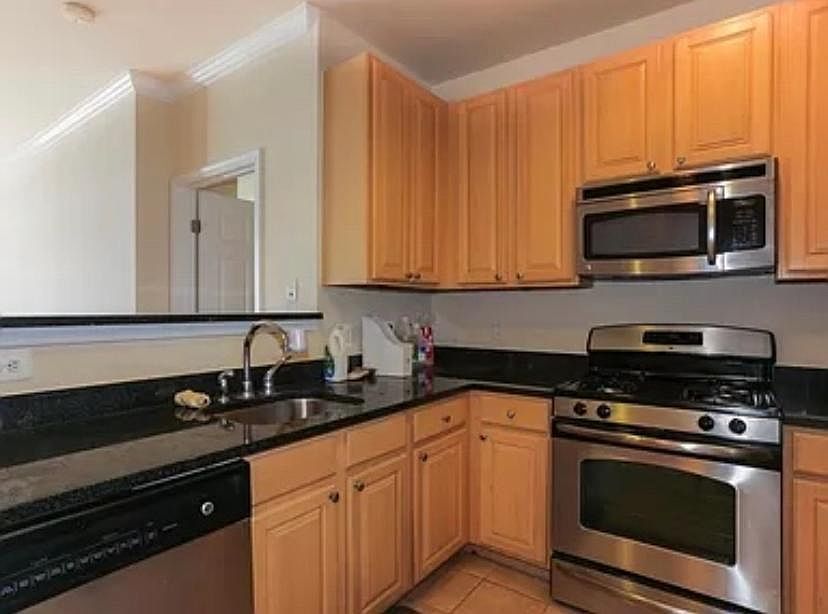 1st image of 2445 Army Navy Dr #415