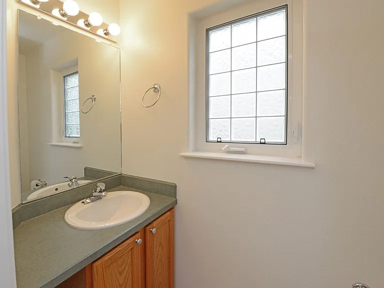 264 Dailey Ave #15 — Photo 6