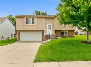 2905 N 144th Ter, Omaha, NE 68116