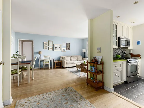 220 Congress St APT 4E, Brooklyn, NY 11201