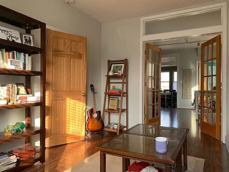 711 N Elizabeth St #2F — Photo 2