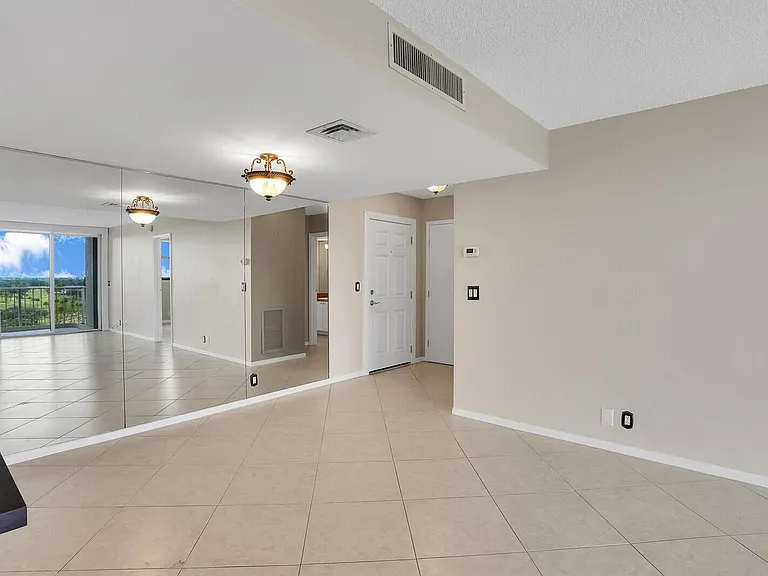 336 Golfview Rd #1115 — Photo 11
