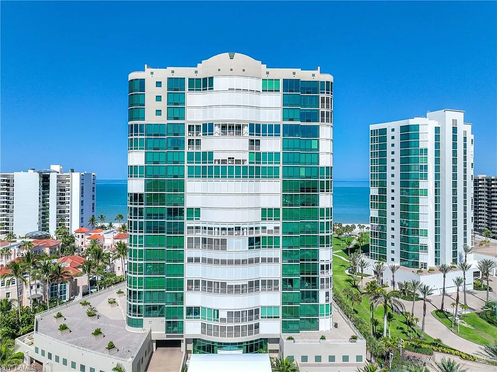 2 bed, 3.0 bath, 2522 sqft, $20,000 — Photo 2